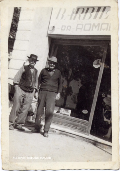 File:1960 - Vecchi Clienti Alfredo Mori e Cosimi Tommaso.jpg
